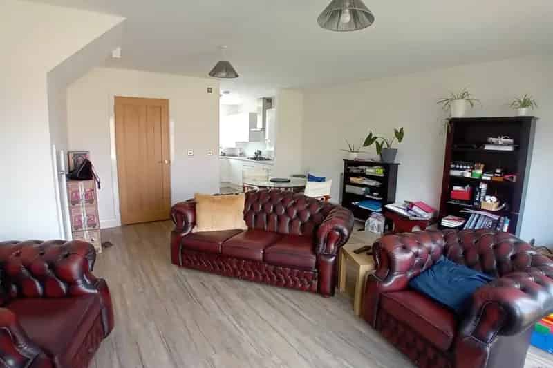 Three Bedroom Semi-Detached House Near YMCA Newark