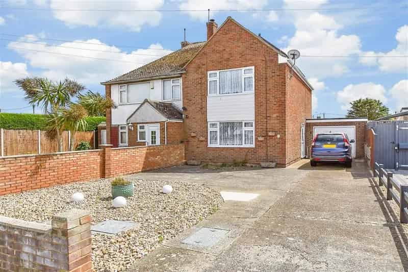 2 Bedroom Semi-Detached House for Sale Near Beach