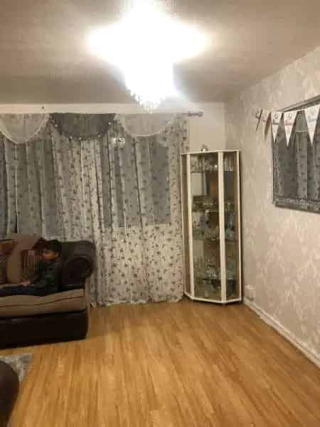 3 Bedroom Maisonette with Private Shed and Communal Garden