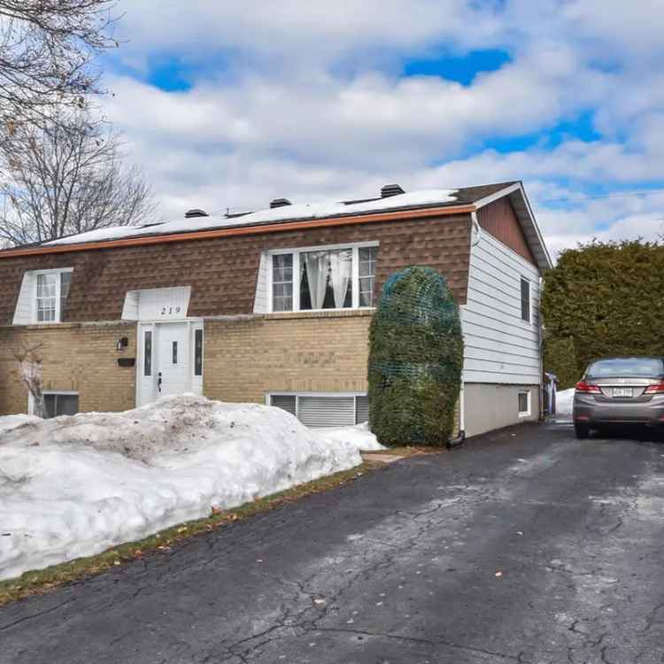 Renovated 3-Bedroom Bungalow Family Home