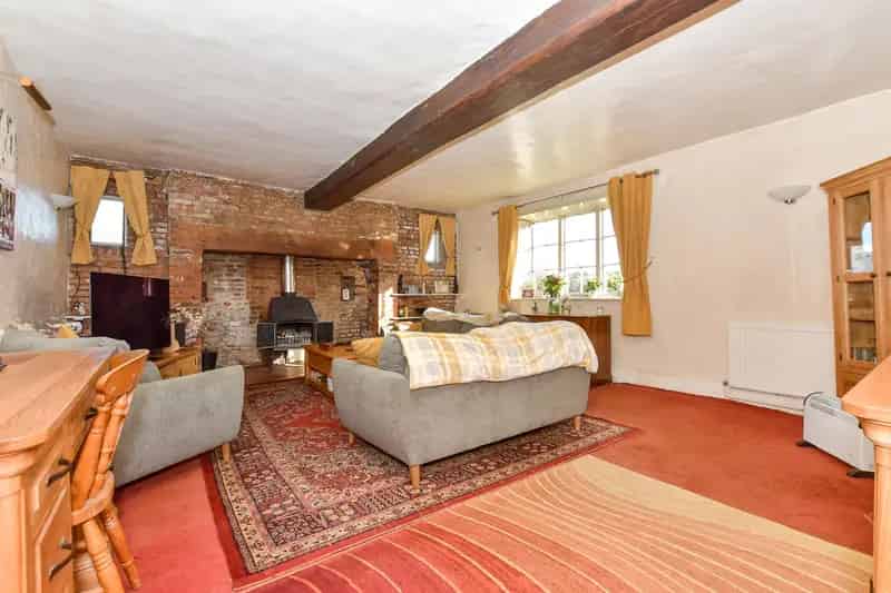 17th Century Farmhouse 8.496 Acres Barn Stables
