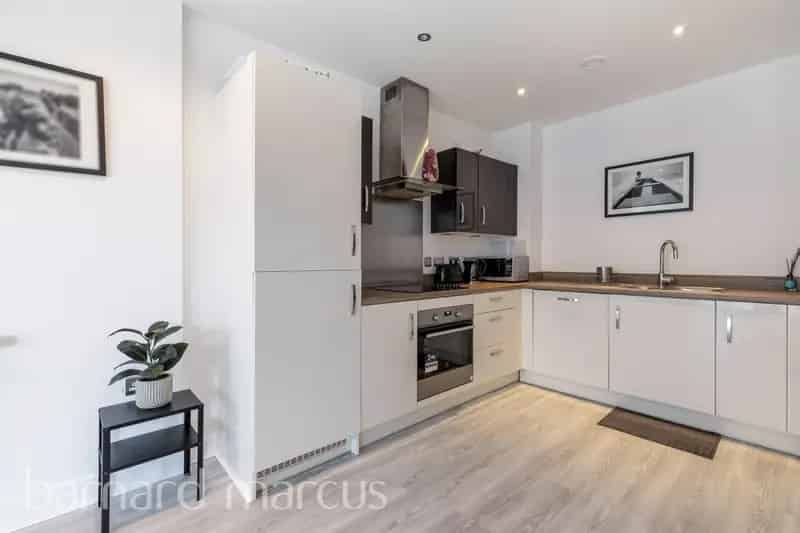 Stunning One Bedroom Flat Perfect for First Time Buyers