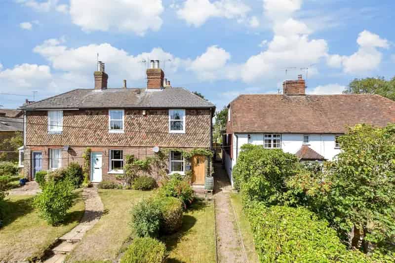 2 Bedroom End Terrace House for Sale