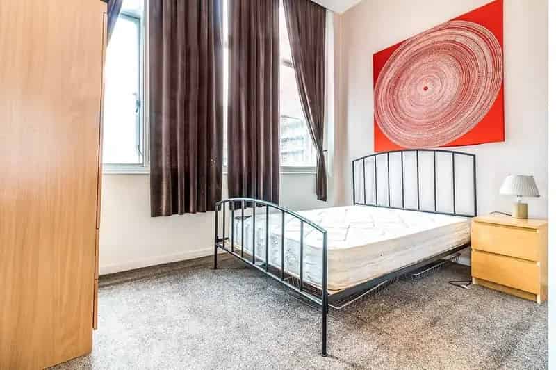 2 Bed Furnished Apartment Manchester City Centre Parking Available June 28