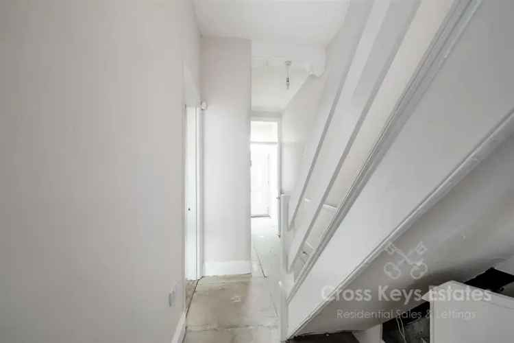 3 Bedroom Victorian House for Rent