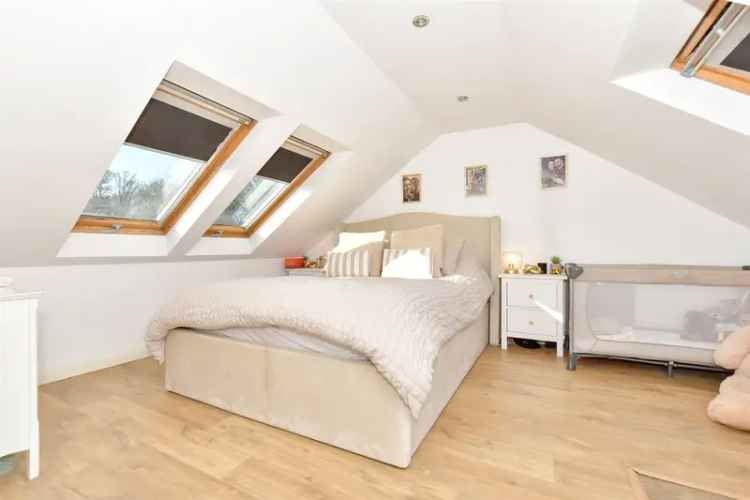 3 Bedroom End of Terrace House for Sale in Eythorne