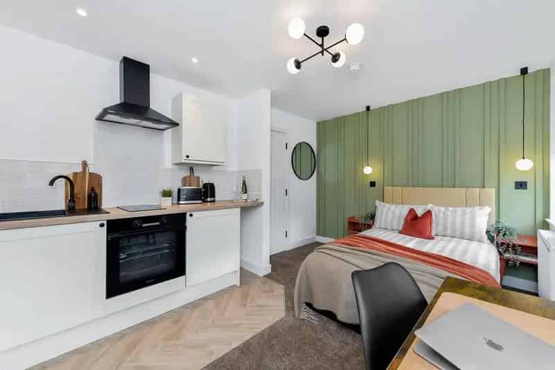 Studio to Rent