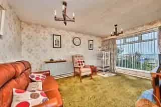 Stunning 3-Bed Home Panoramic Ocean Views Potential Redevelopment