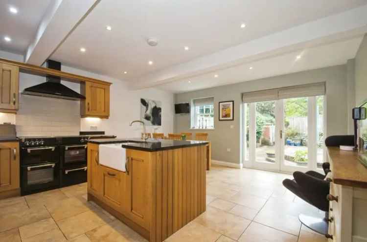 4 Bedroom Terraced House St Arvans