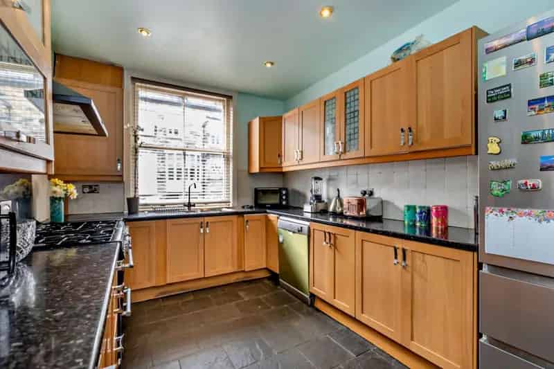 6 Bedroom House For Sale Near Cold Bath Road