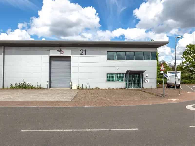 Industrial Warehouse Unit West London