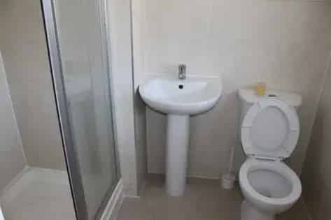 4 Bedroom House for Rent in London