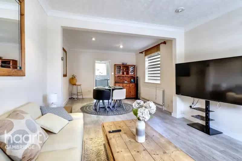 2 Bedroom End Terrace House Chesterton Cambridge