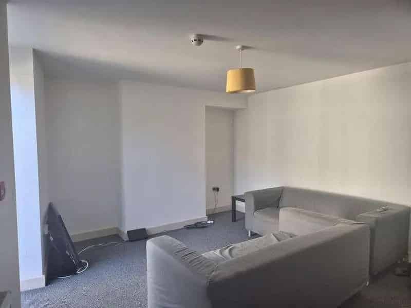 15 bed flat for sale