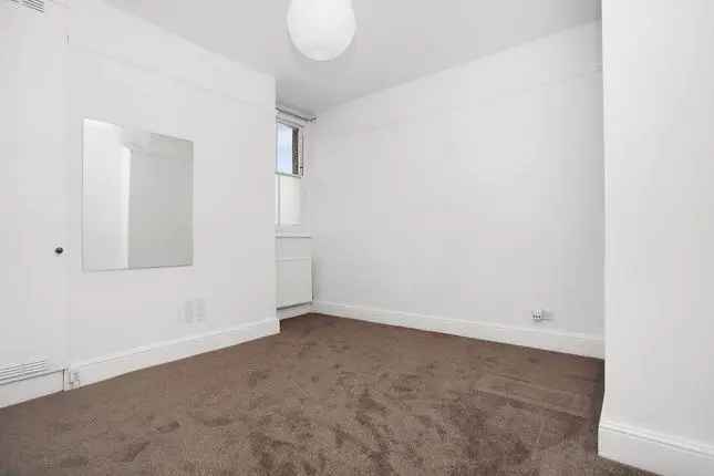 Four Bedroom House Clapham Park SW4