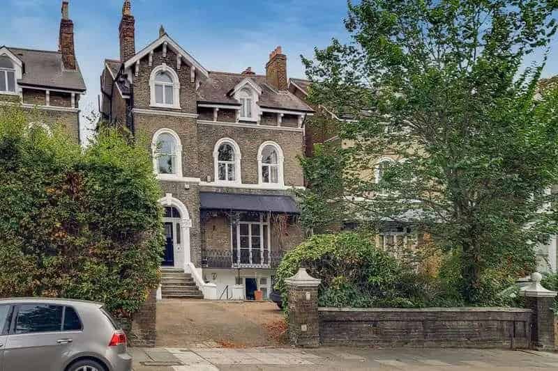 2 Bed Flat for Sale near Blackheath and Kidbrooke