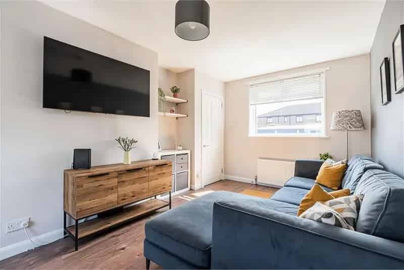 2 Bed End Terrace House with Garden - Corstorphine