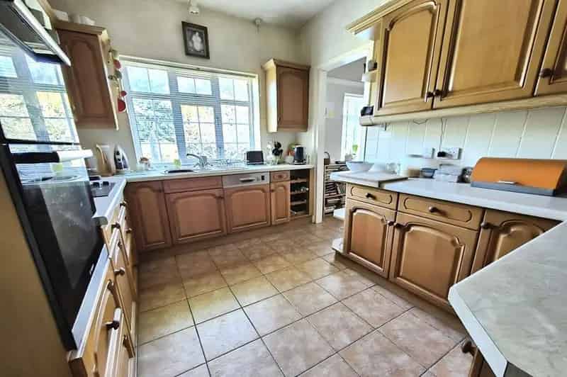 4 bedroom Detached House for sale, Clevedon, North Somerset, BS21