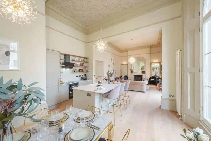 2 Bedroom Apartment for Sale in Central Bristol