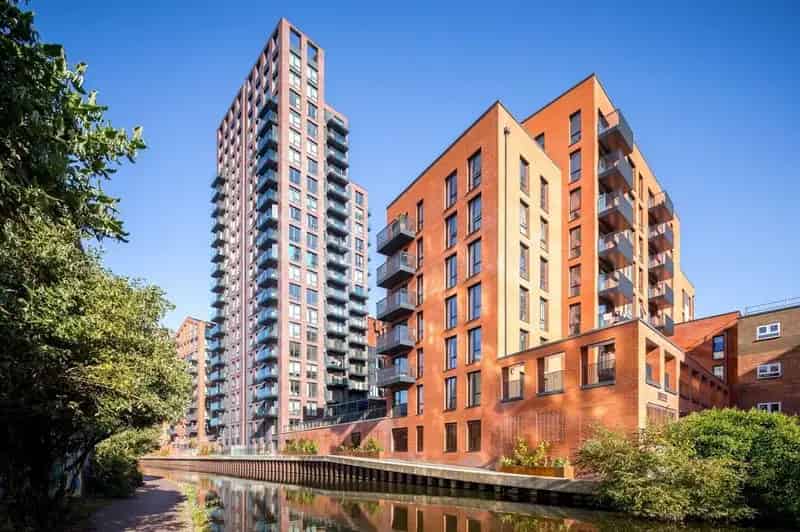 2 Bedroom Apartment for Sale Snow Hill Wharf Birmingham
