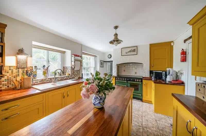 4 Bed Grade II Listed Village House for Sale