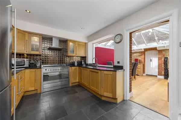 Dairy Cottage: 1898 Character Home with Garden