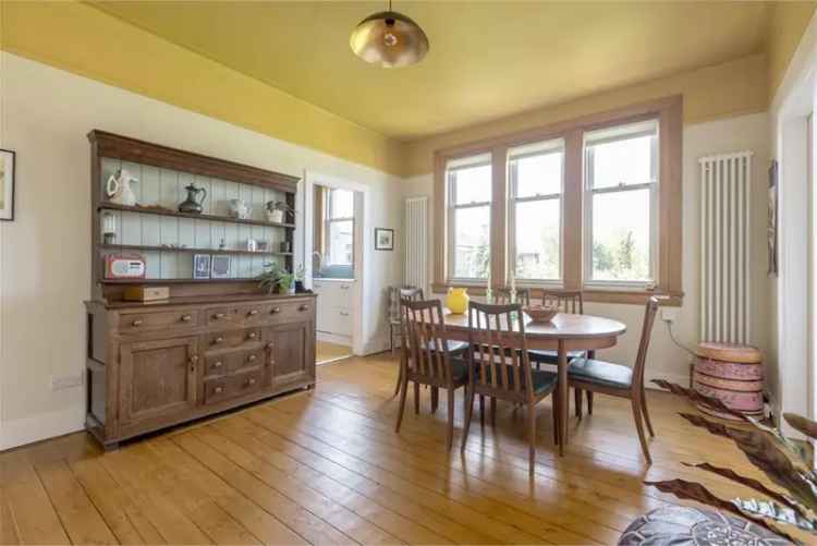 2 Bed Flat Stockbridge 2 Reception Rooms Modern Kitchen Garden