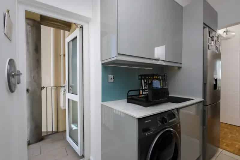 Two Bedroom Apartment with Sea Views Near Eastbourne Town Centre