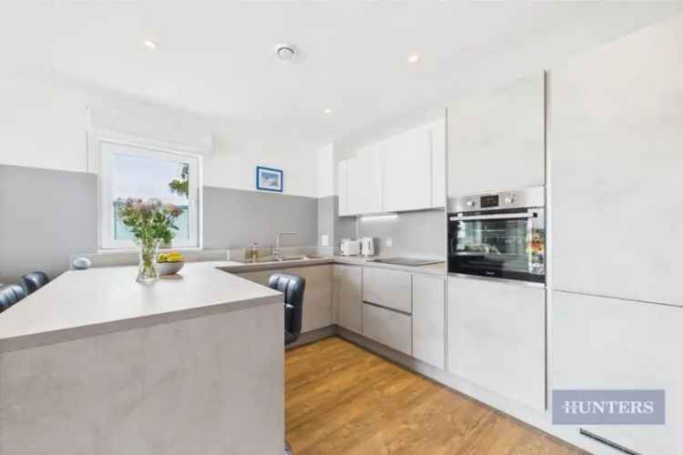 2 Bed Flat for Sale Ocean Village Waterfront