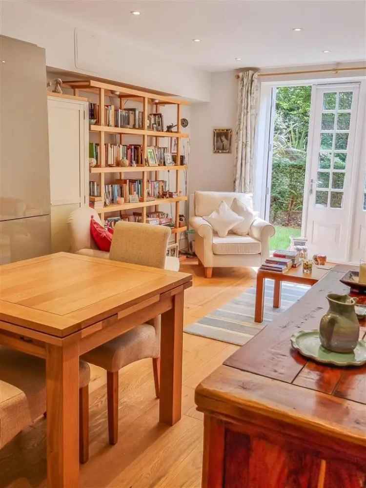 1 Bedroom Apartment for Sale in Brentwood