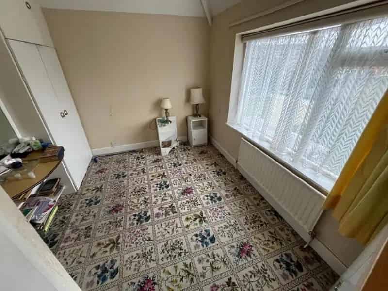 3 Bed Detached House For Sale Extended Family Home
