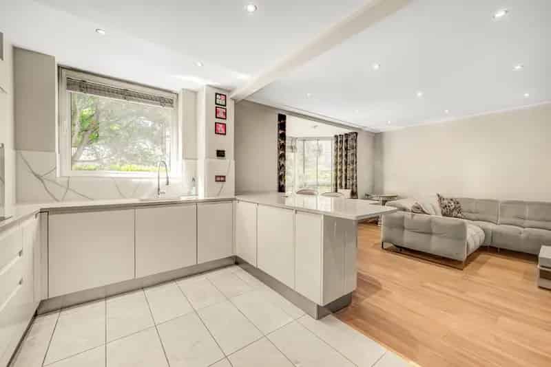 Flat For Rent , London, England