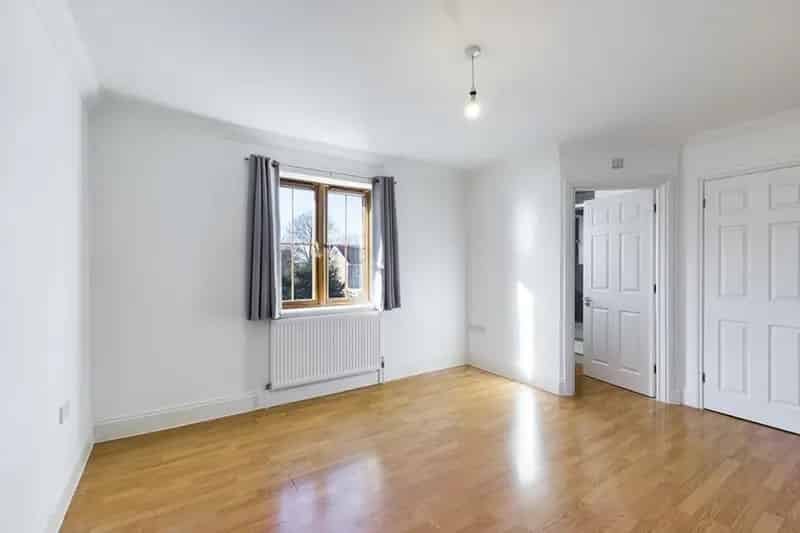 3 Bedroom Detached House For Sale - Excellent Rental Income
