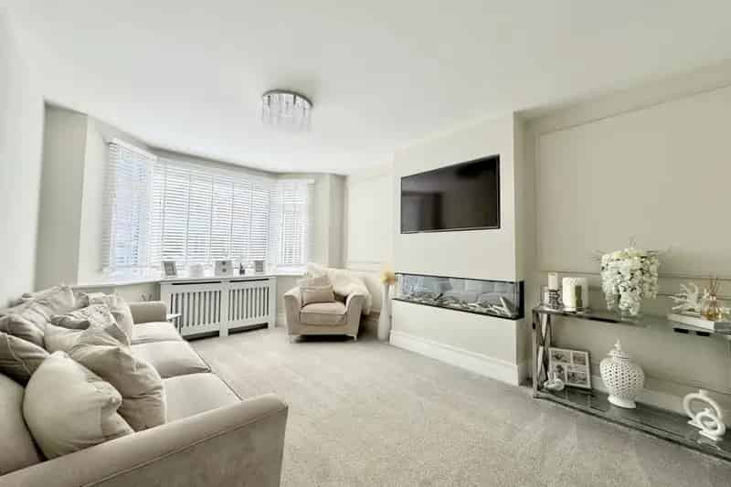 3 Bed Detached House For Sale Bournemouth