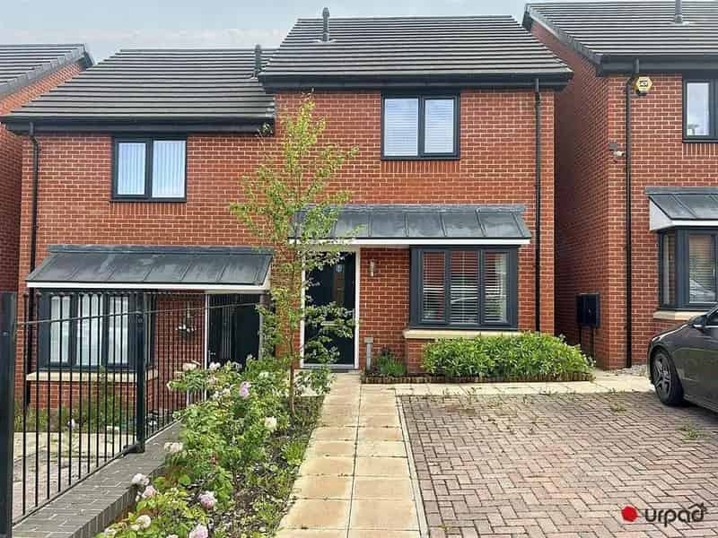 2 Bedroom Semi-Detached House For Sale
