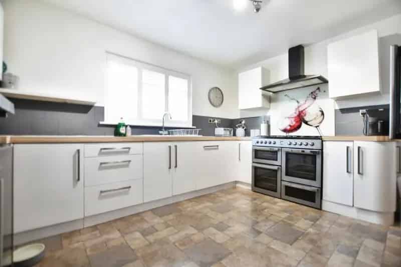 3 Bedroom Detached Bungalow For Sale No Onward Chain