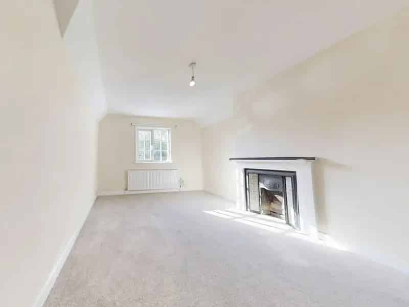 3 Bed Detached Cottage Near Buxted Train Station
