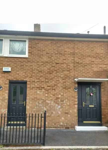 3 Bed Terrace Near Woodland