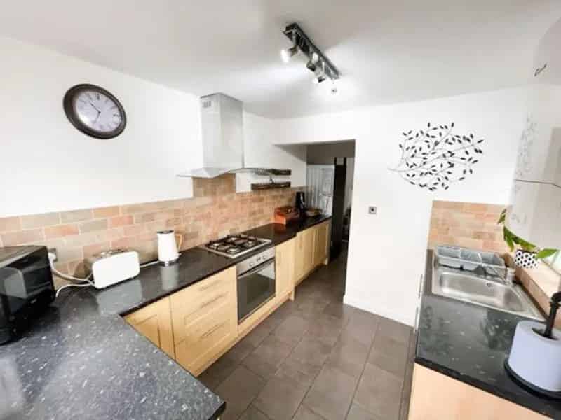 2 Bedroom Semi-Detached House for Sale