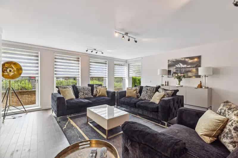 3 Bedroom Apartment for Sale in Glasgow West End