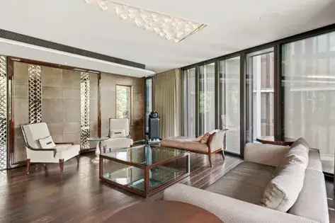 4 rooms flat of 418 m² in London