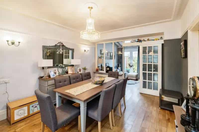 4 Bedroom House for Sale Worsley Road