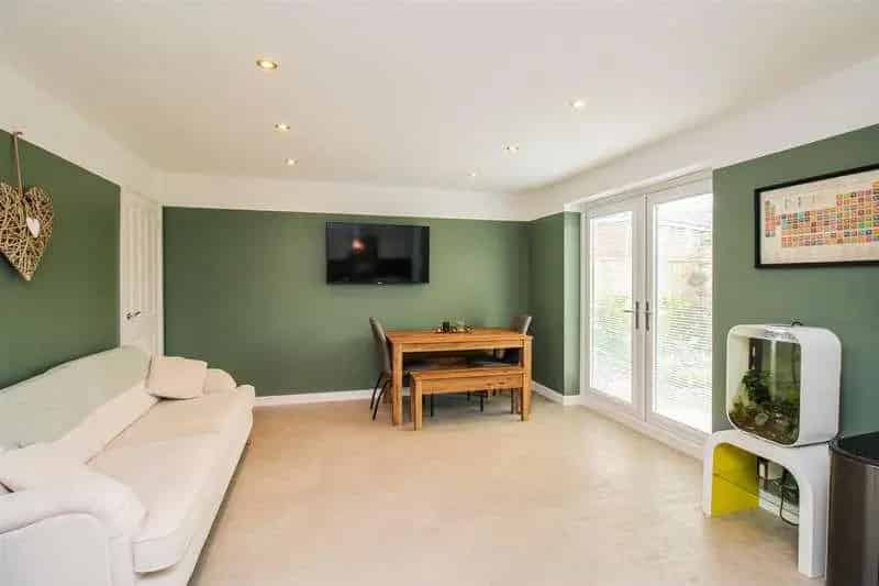 4 Bed Detached House for Sale