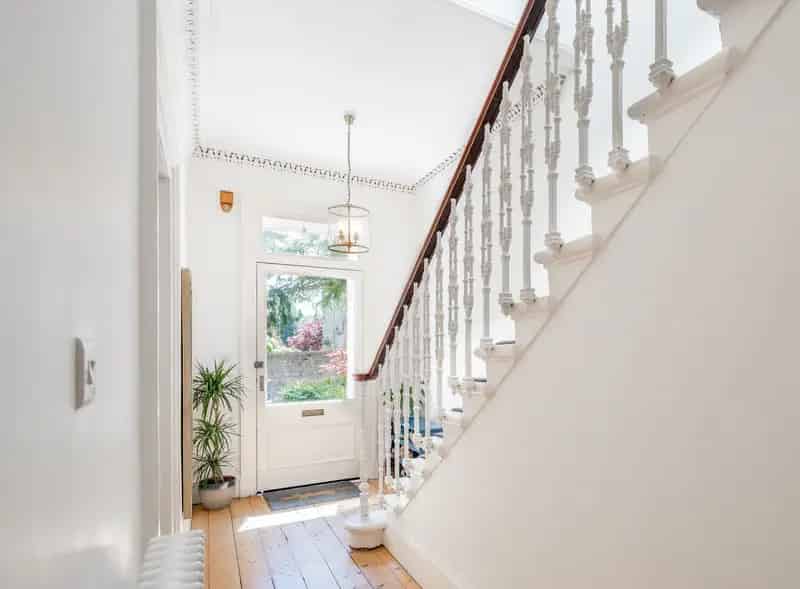 4 Bedroom Mid-Terraced Villa in Kings Park Stirling