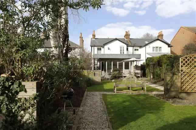 Semi Detached House Wimbledon SW20 Raynes Park