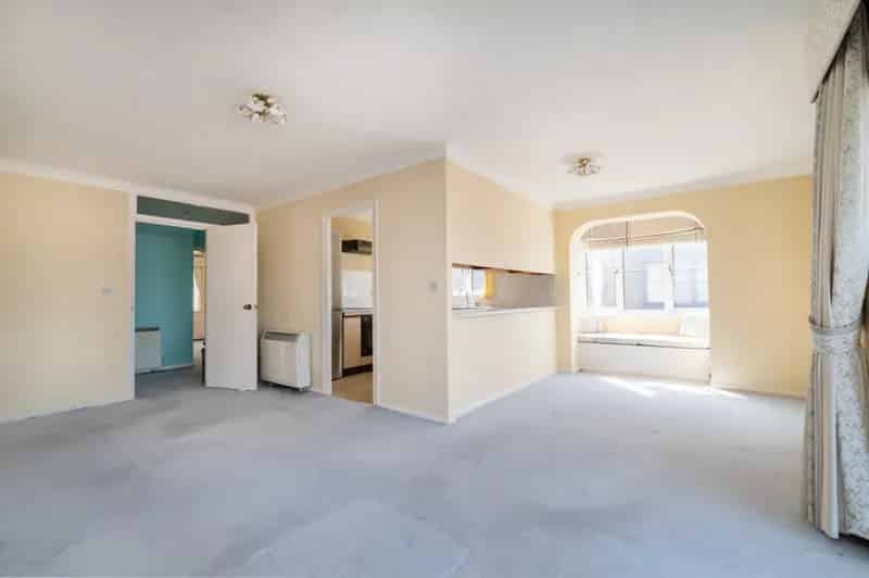 2 Bedroom Flat for Sale in Plymouth Wharf