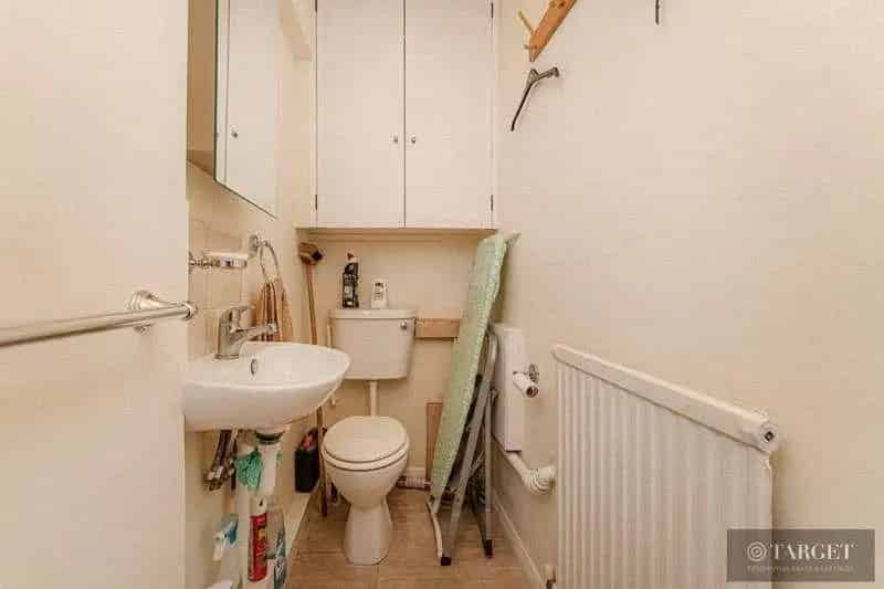2 Bed House for Sale in N9 - Charming Terraced House