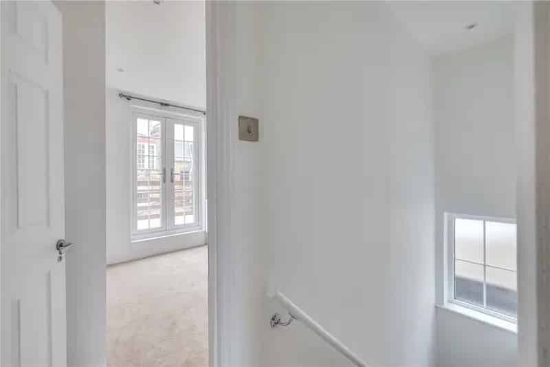 2 Bedroom Maisonette Parsons Green Private Garden Roof Terrace