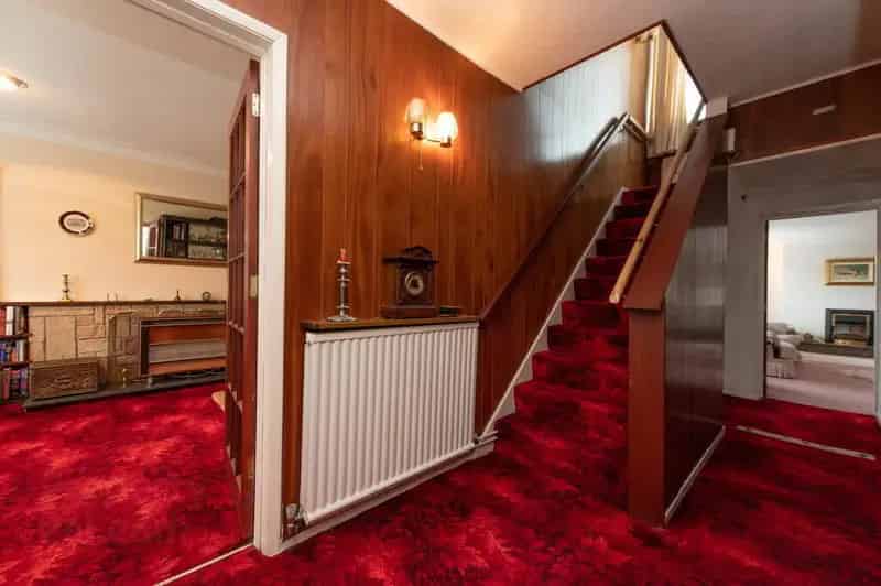 3 Bed Detached Villa Extended Family Home Near Schools Shops