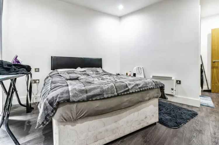 3 Bedroom Flat for Sale Manchester M4 Albion Works